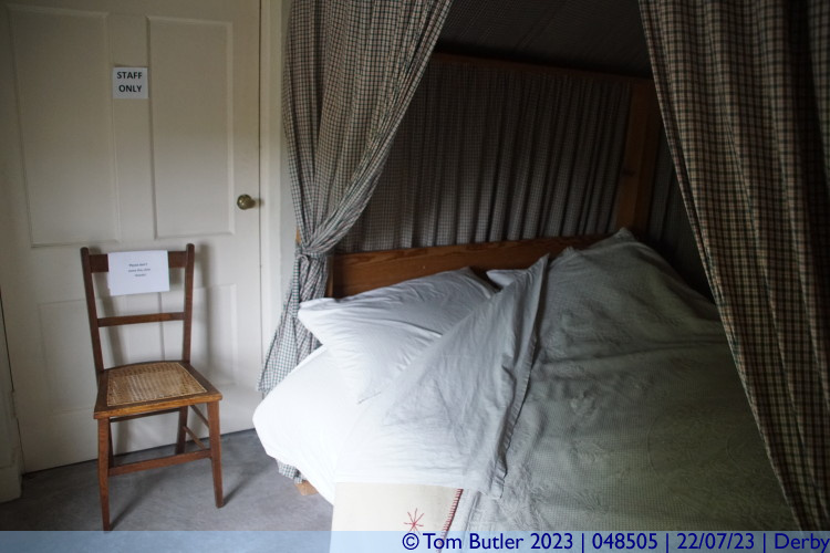 Photo ID: 048505, Maid bedroom, Derby, England