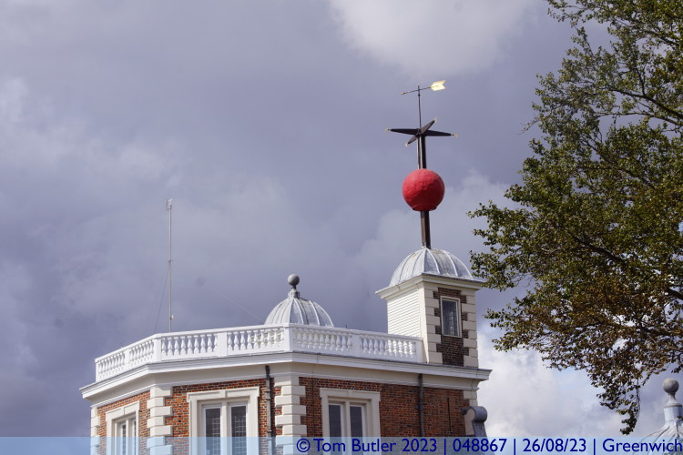 Photo ID: 048867, The 1pm ball rises, Greenwich, England