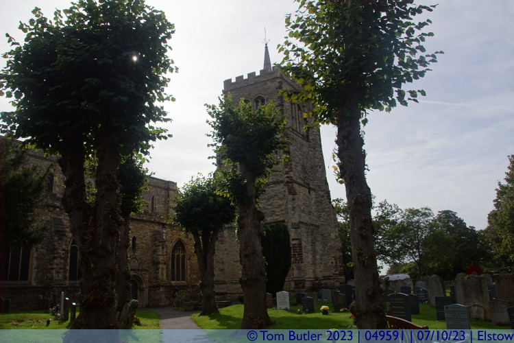 Photo ID: 049591, Approaching the Abbey, Elstow, England