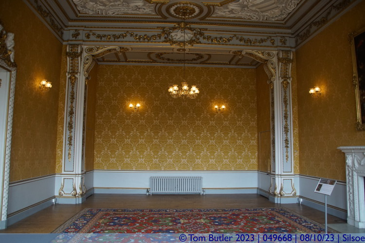 Photo ID: 049668, Yellow room, Silsoe, England