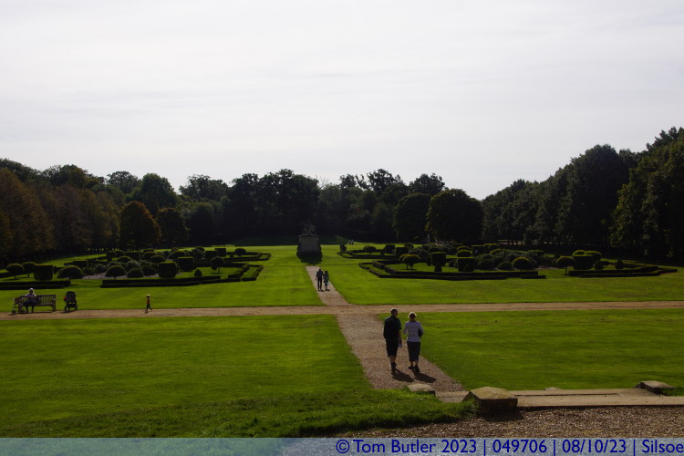 Photo ID: 049706, Looking down on the Evergreen garden, Silsoe, England