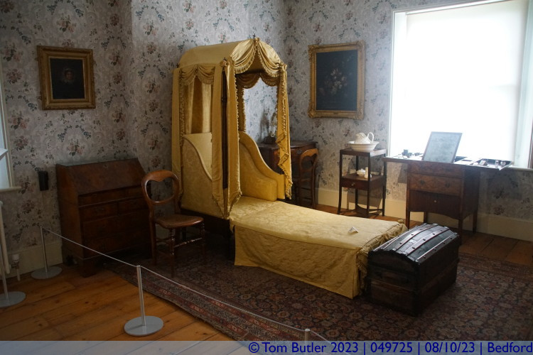Photo ID: 049725, An ornate single bed, Bedford, England