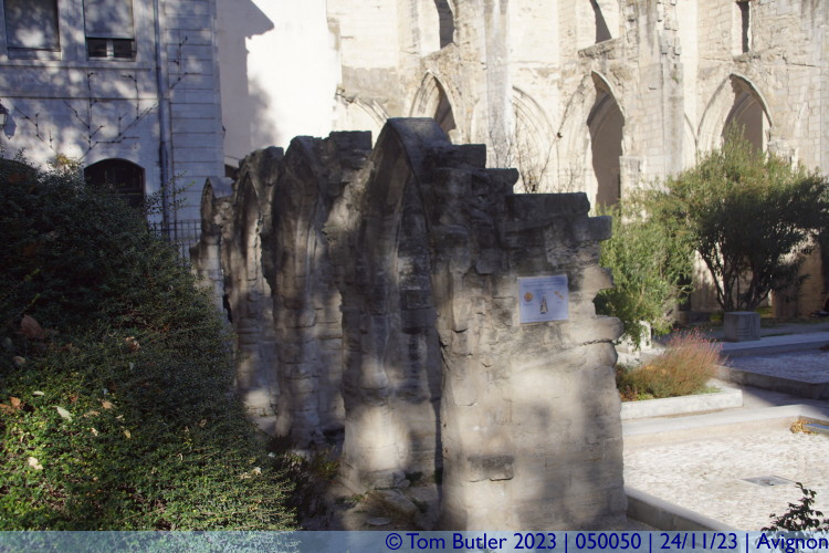 Photo ID: 050050, Cloister ruins, Avignon, France