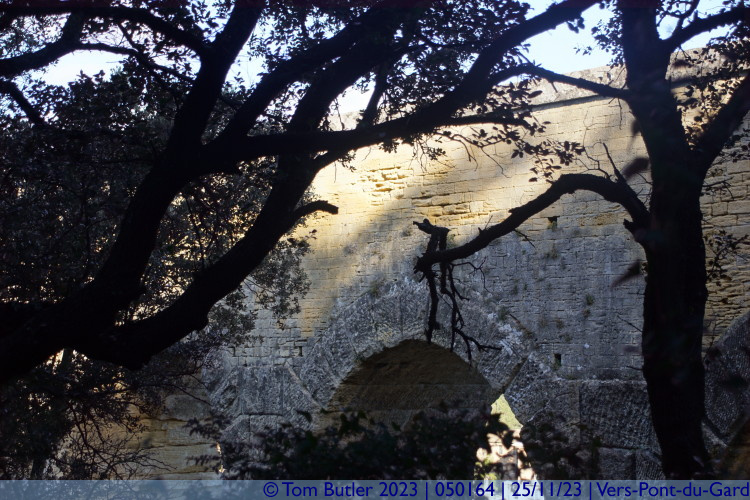 Photo ID: 050164, Smallest arches, Vers-Pont-du-Gard, France