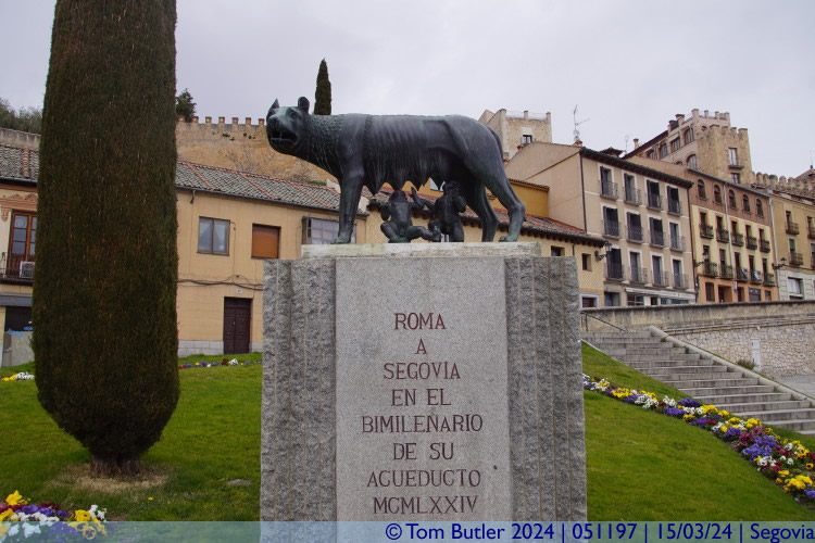 Photo ID: 051197, A present from the city of Rome, Segovia, Spain