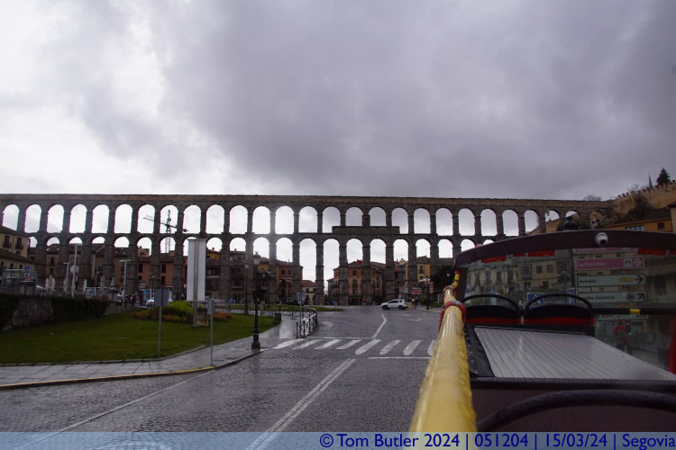 Photo ID: 051204, Waiting for the tour to depart, Segovia, Spain