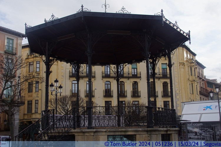 Photo ID: 051236, Bandstand in the Plaza Mayor, Segovia, Spain