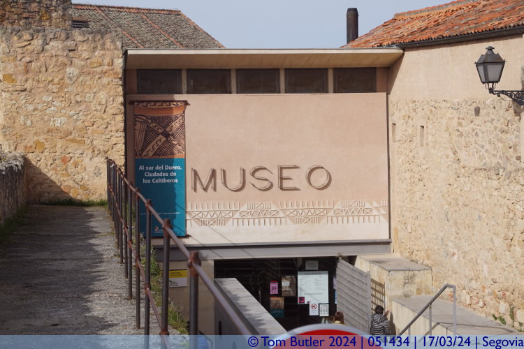 Photo ID: 051434, Museo de Segovia, Segovia, Spain