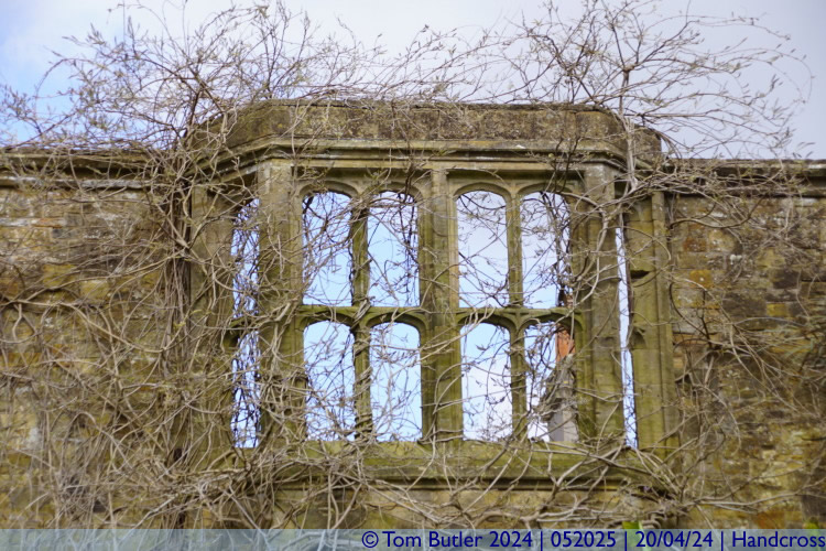 Photo ID: 052025, Ruins of House, Handcross, England