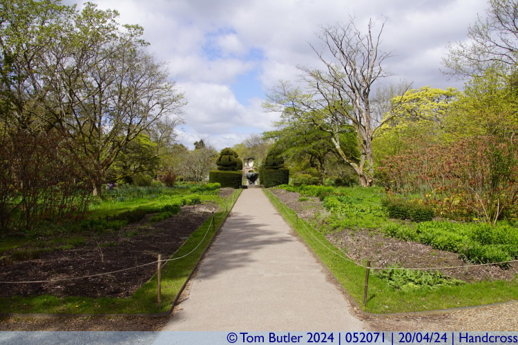 Photo ID: 052071, Inside the Walled Garden, Handcross, England