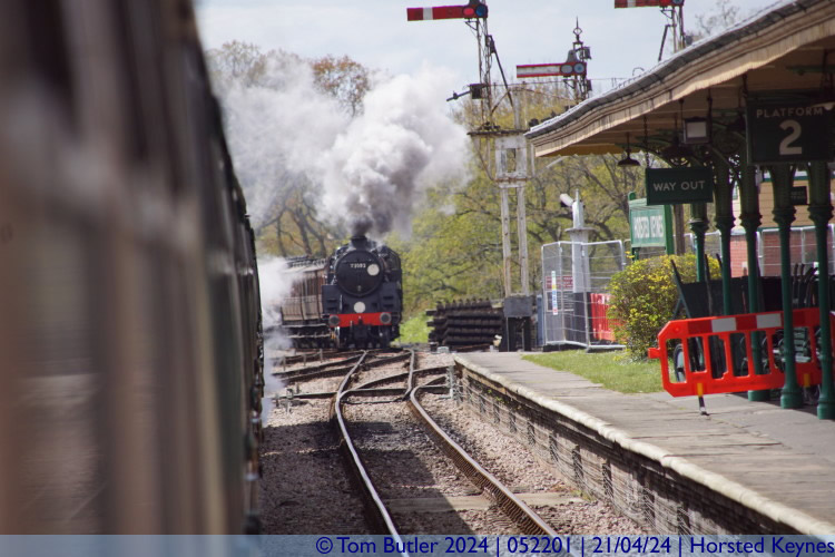 Photo ID: 052201, The northbound service approaches, Horsted Keynes, England