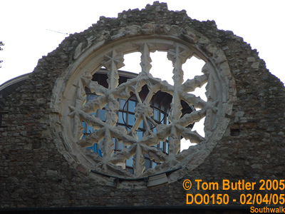 Photo ID: do0150, The rose window in the Western wall, Southwark, London