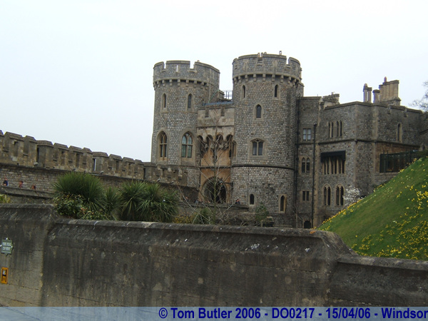 Photo ID: do0217, Inside the castle grounds, Windsor, Berkshire