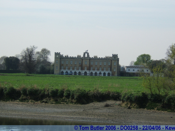 Photo ID: do0258, Looking across the Thames to Syon House from Kew Gardens, Kew, London