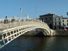 Photo ID: 000414, The Half-Penny bridge over the Liffey (65Kb)