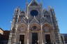 Photo ID: 013155, Front of the Duomo (129Kb)