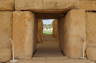 Photo ID: 016554, Looking through the temple (110Kb)