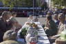 Photo ID: 049121, Lunch in front of the shopping centre (156Kb)