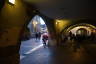 Photo ID: 052377, Under the arches of Rue Saint Claire (122Kb)