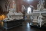Photo ID: 054252, Tombs behind the alter (132Kb)