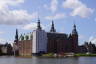 Photo ID: 054304, Rear of the Frederiksborg Slot (127Kb)