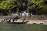 Photo ID: 057154, Passing a house boat (212Kb)