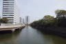 Photo ID: 057533, View down the canal from Otemon Bridge (136Kb)