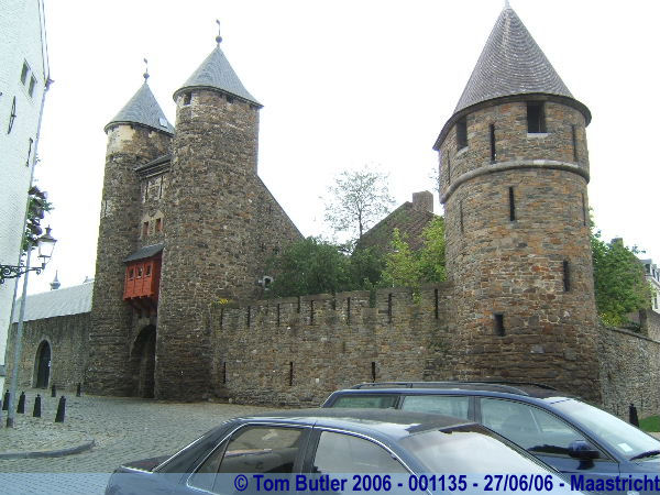 Photo ID: 001135, The Helpoort in the old city walls, Maastricht, Netherlands