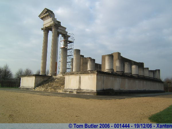 Photo ID: 001444, What one of the temples may have looked like, Xanten, Germany