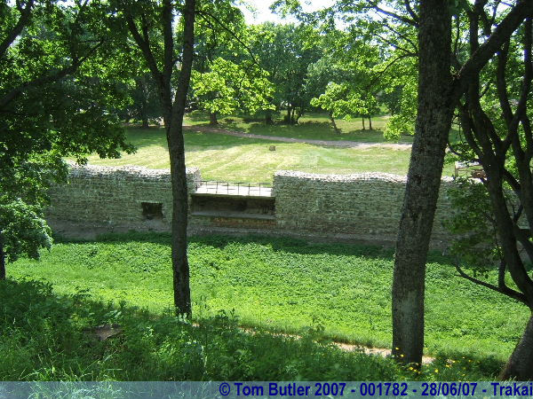 Photo ID: 001782, The peninsular castle, Trakai, Lithuania