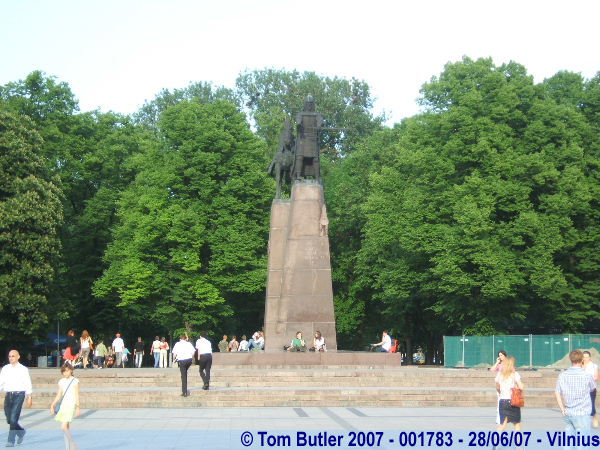 Photo ID: 001783, The statue to King Gediminas, Vilnius, Lithuania