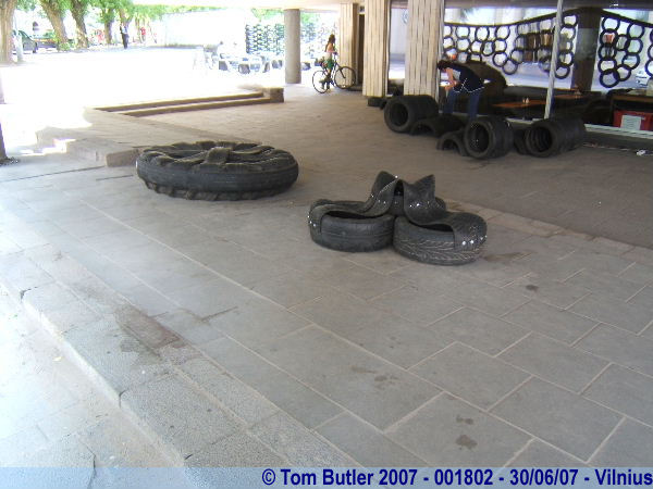 Photo ID: 001802, Tyre seats, Vilnius, Lithuania