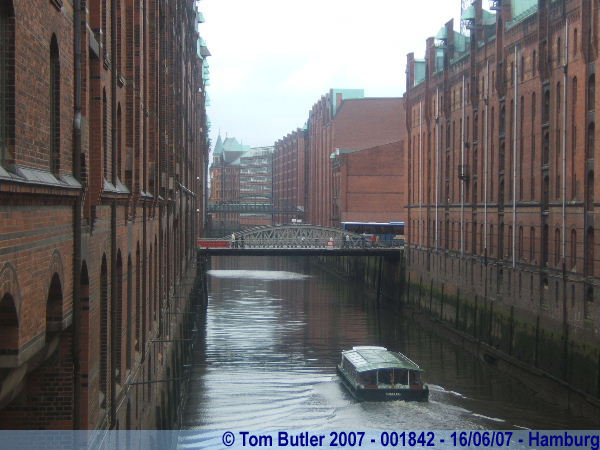 Photo ID: 001842, In the docks, Hamburg, Germany