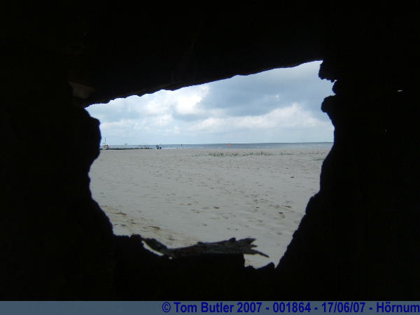 Photo ID: 001864, Looking through the rusting harbour wall, Hrnum, Germany