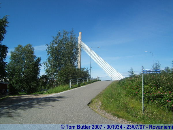 Photo ID: 001934, Approaching the Jtknkynttil bridge, Rovaniemi, Finland