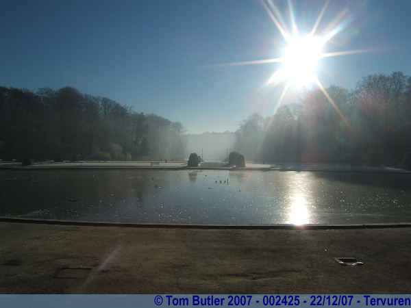 Photo ID: 002425, A frozen lake in front of the museum, Tervuren, Belgium