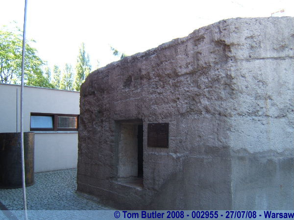 Photo ID: 002955, A bunker built by the citizens of Warsaw, Warsaw, Poland