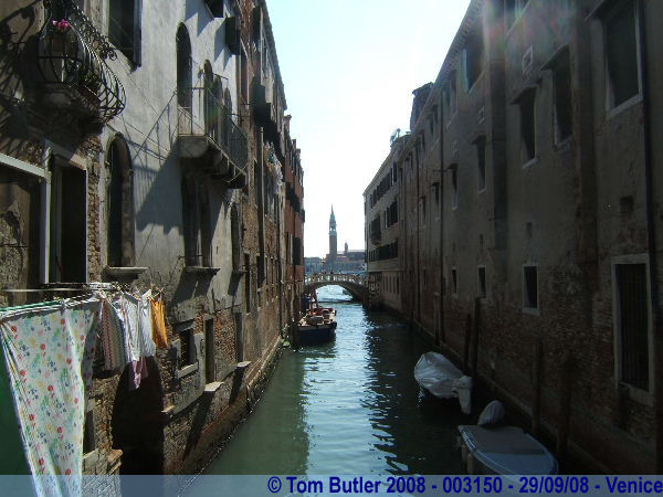 Photo ID: 003150, In the alleyways and Canals of the Cannaregio, Venice, Italy