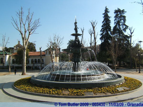 Photo ID: 003430, A fountain in the Paseo Saln, Granada, Spain