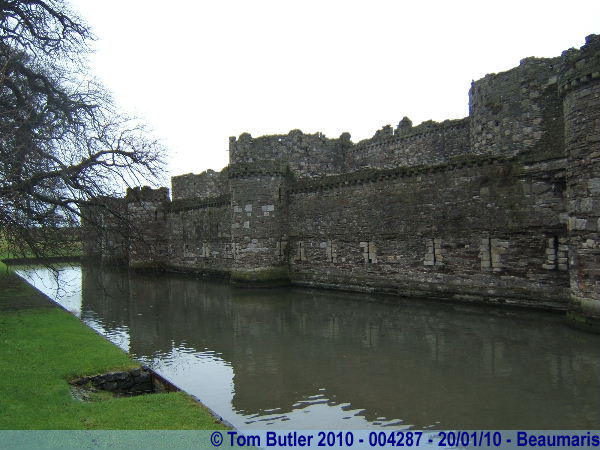 Photo ID: 004287, The moat and outer wall of Beaumaris Castle, Beaumaris, Wales