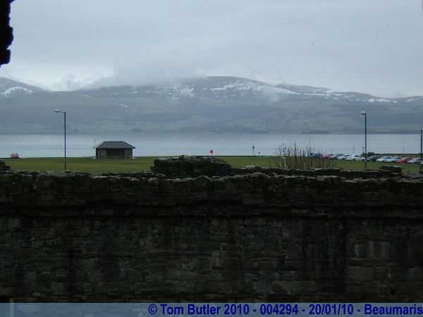 Photo ID: 004294, Inner Wall, Outer Wall, Menai Strait, Snowdonia, Beaumaris, Wales