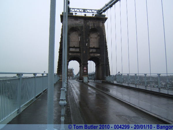 Photo ID: 004299, Looking through the bridge portals, Bangor, Wales
