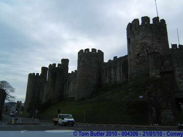 Photo ID: 004309, The outer defences of Conwy castle, Conwy, Wales