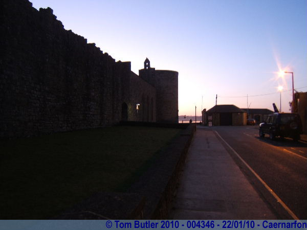 Photo ID: 004346, Dusk by Caernarfon town walls, Caernarfon, Wales