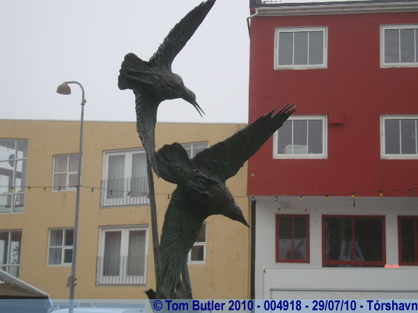 Photo ID: 004918, A statue of sea birds in the harbour, Trshavn, Faroe Islands