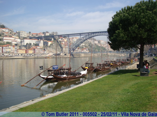 Photo ID: 005502, On the waterfront, Vila Nova de Gaia, Portugal