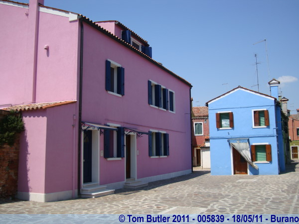 Photo ID: 005839, The colourful houses of Burano, Burano, Italy