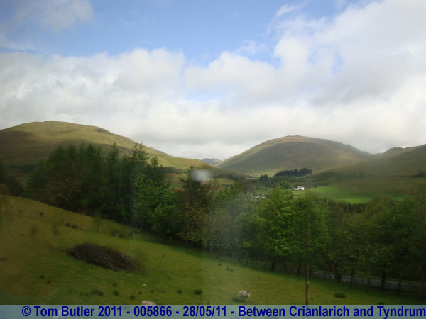 Photo ID: 005866, Looking into the hills of the southern Highlands, Between Crianlarich and Tyndrum, Scotland