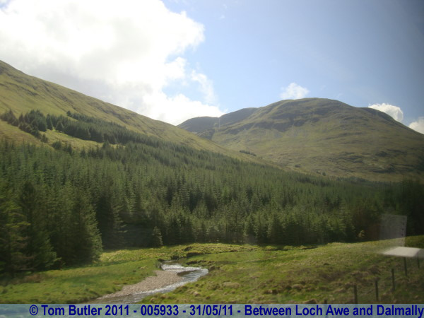 Photo ID: 005933, The hills start to fade into the distance, Between Loch Awe and Dalmally, Scotland