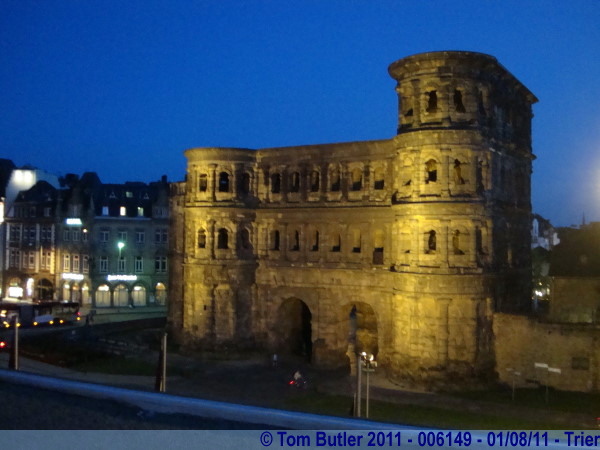 Photo ID: 006149, The Porta Nigra at night, Trier, Germany